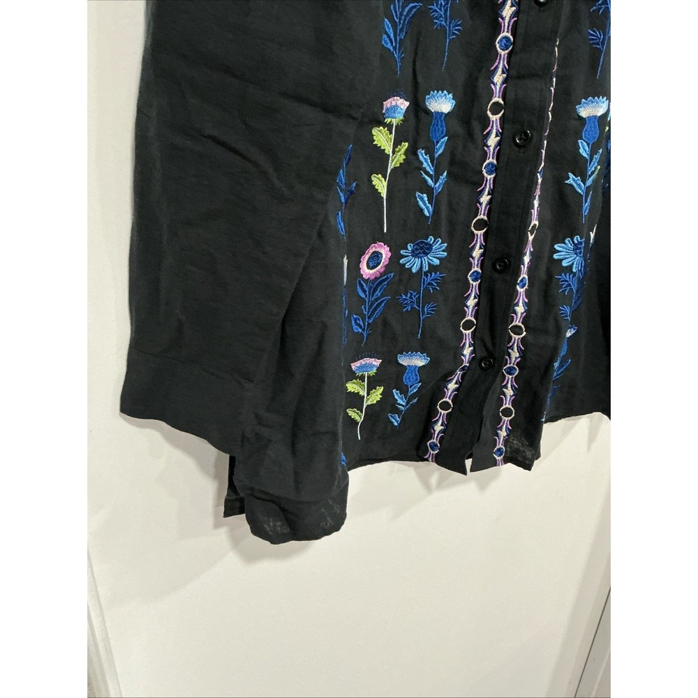 Coldwater Creek Floral embroidered button up shirt, Black, Small, Lagenlook - Picture 4 of 10
